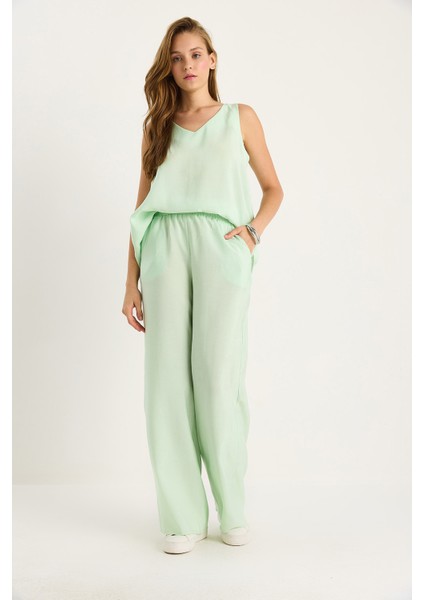 Kadın V Yaka Askılı Bluz Palazzo Pantolonlu Alt-Üst Takım fiyatları