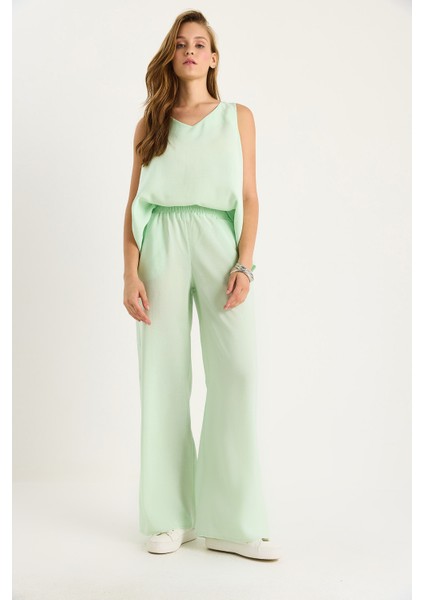 Kadın V Yaka Askılı Bluz Palazzo Pantolonlu Alt-Üst Takım modelleri