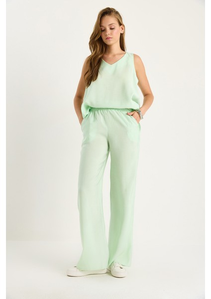 Kadın V Yaka Askılı Bluz Palazzo Pantolonlu Alt-Üst Takım fırsatları