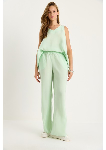 Kadın V Yaka Askılı Bluz Palazzo Pantolonlu Alt-Üst Takım indirimleri