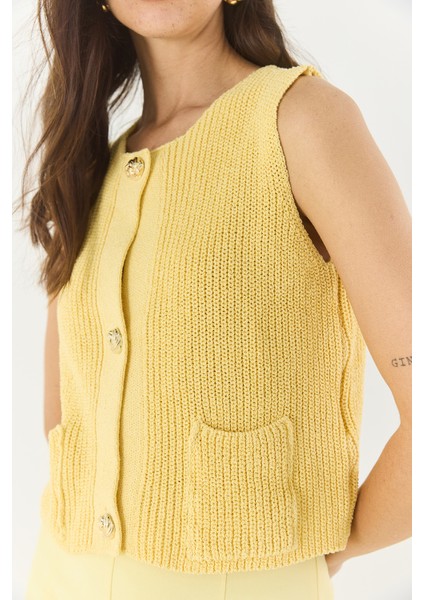 Kadın Bisiklet Yaka Gold Düğme Detaylı Sıfır Kollu Örgü Yelek Ty fırsatları