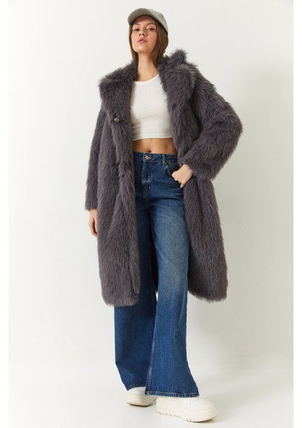 Kadın Uzun Kürklü Astarlı Mont modelleri