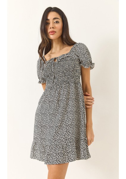 Kadın Papatya Desenli Karpuz Kollu Giperli Mini Viskon Elbise fiyatları