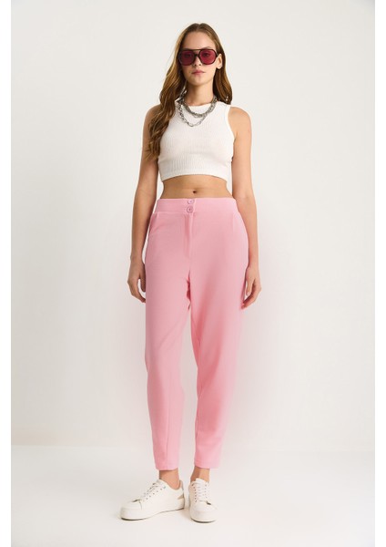 Kadın Çift Düğmeli Cep Detaylı Balon Pantolon modelleri