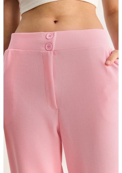 Kadın Çift Düğmeli Cep Detaylı Balon Pantolon fırsatları