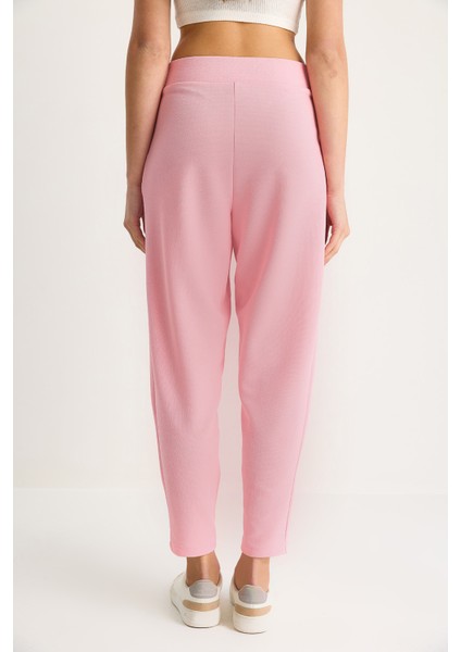 Kadın Çift Düğmeli Cep Detaylı Balon Pantolon indirimleri