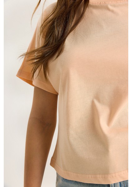 Kadın Organik Pamuklu Regular Kalıp Bisiklet Yaka Basic Kısa Kollu T-Shirt indirimleri