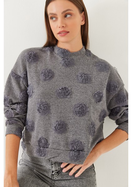 Kadın Bisiklet Yaka Gül Detaylı Bluz