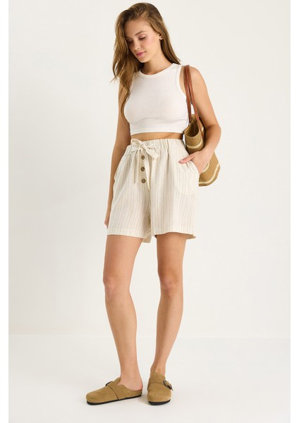 Kadın Çift Çizgili Beli Lastikli Düğme ve Ip Aksesuarlı Keten Şort