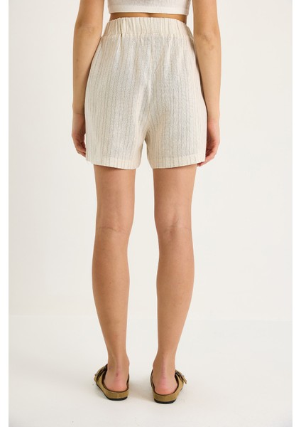 Kadın Çift Çizgili Beli Lastikli Düğme ve Ip Aksesuarlı Keten Şort