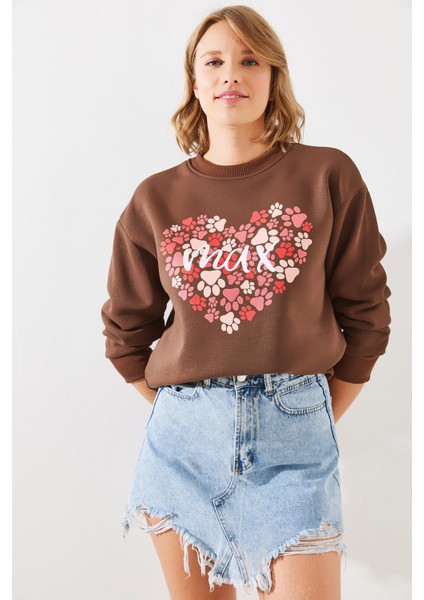 Kadın Üç Iplik Şardonlu Yuvarlak Yaka Pati Baskılı Sweatshirt Mbhs fiyatları