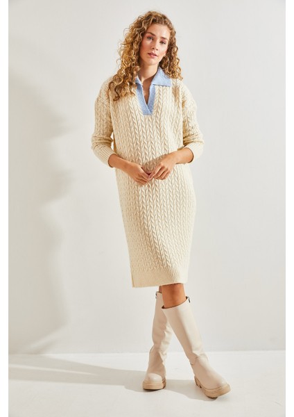 Kadın Yakası Renkli Triko Elbise