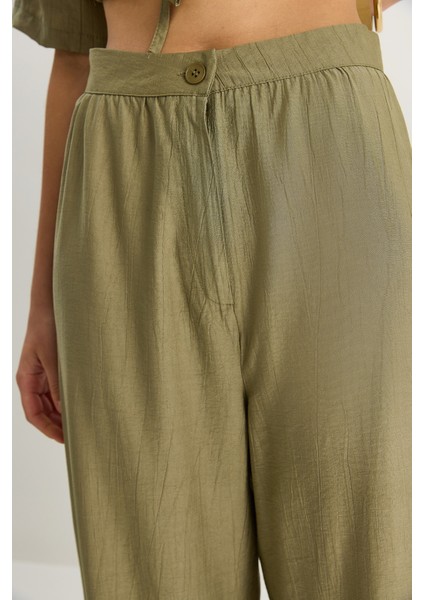 Kadın Bağlama Detaylı Kısa Kollu Bluz Pantolon Alt-Üst Takım indirimleri