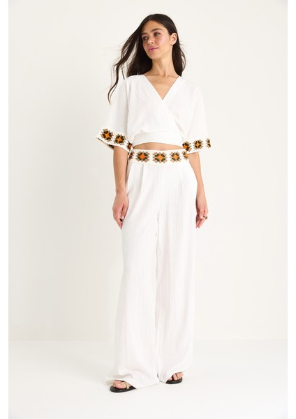 Kadın Örgü Detaylı Kruvaze Yaka Belden Kuşaklı Crop Yüksek Bel Pantolon Takım fiyatları