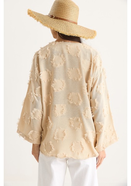 Kadın Önü Bağlamalı Kendinden Nakışlı Püsküllü Salaş Kimono - fırsatları