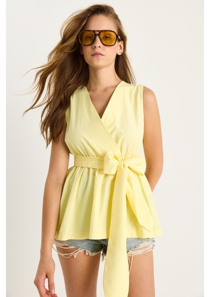 Kadın Beli Lastikli Kruvaze Yaka Kuşaklı Poplin Bluz modelleri