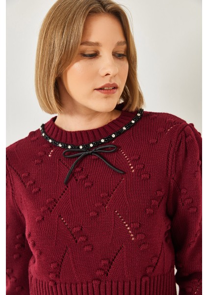 Kadın Yakası Boncuklu Fiyonklu Triko Kazak indirimleri