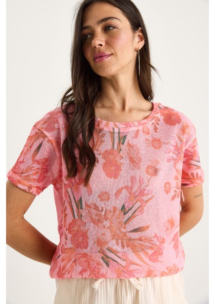 Kadın Bisiklet Yaka Desenli Dijital Baskılı Regular Yazlık Örme T-Shirt fırsatları