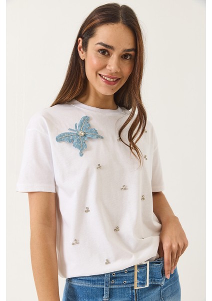 Kadın Kelebek Aksesuarlı Taş Işlemeli Kısa Kollu T-Shirt fiyatları