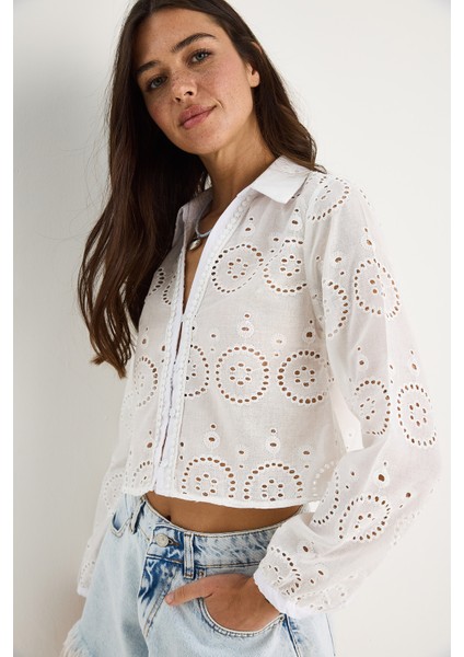 Kadın Yazlık Kısa Brode Gömlek indirimleri