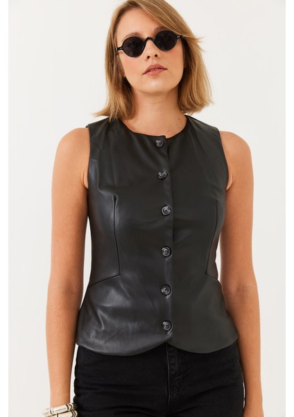 Kadın Kapalı Yaka Düğmeli Deri Yelek