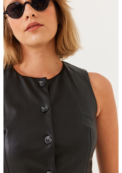 Kadın Kapalı Yaka Düğmeli Deri Yelek fiyatları