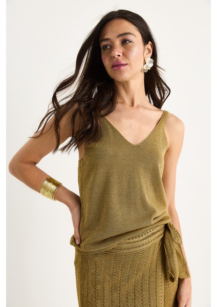 Kadın Kendinden Simli Ajurlu Belden Bağlamalı Anvelop Etek Askılı Bluz Takım fırsatları