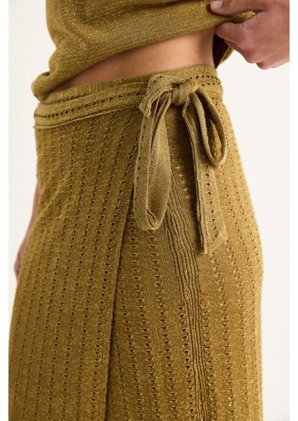 Kadın Kendinden Simli Ajurlu Belden Bağlamalı Anvelop Etek Askılı Bluz Takım