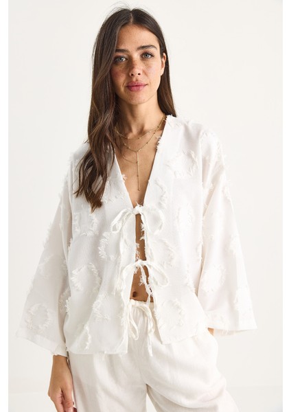 Kadın Önü Bağlamalı Kendinden Nakışlı Püsküllü Salaş Kimono - fiyatları