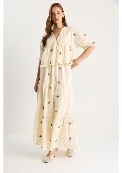 Kadın Çiçek Nakış Detaylı Önden Bağlamalı Bluz Beli Lastikli Astarlı Etek Keten Takım modelleri