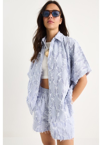 Kadın Çizgili Oversize Saçaklı Gömlek Cep Detaylı Beli Lastikli Şort Takım Dt