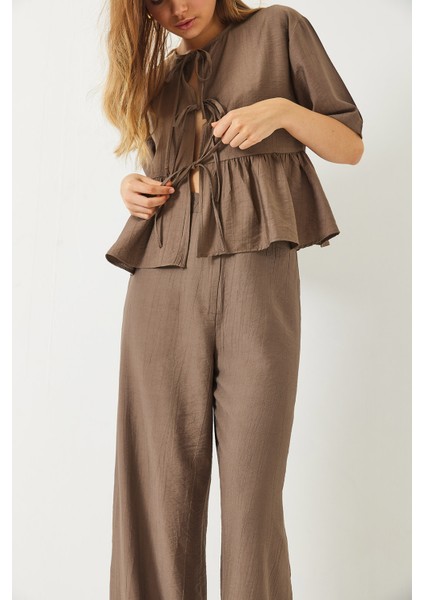 Kadın Bağlama Detaylı Kısa Kollu Bluz Pantolon Alt-Üst Takım modelleri