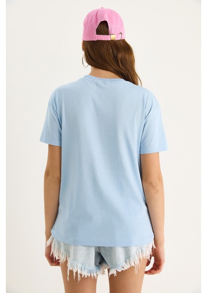 Kadın Bisiklet Yaka Kısa Kollu Nakışlı T-Shirt modelleri