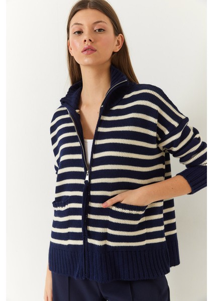 Kadın Çizgili Fermuarlı Triko Hırka fiyatları