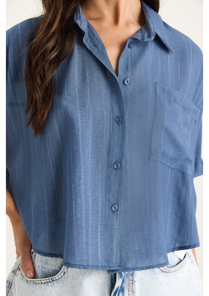 Kadın Kendinden Çizgili Yarım Kollu Tek Cep Detaylı Gömlek indirimleri