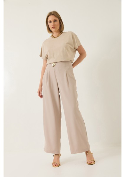 Kadın Yüksek Bel Pens Detaylı Aksesuarlı Gizli Fermuarlı Bol Klasik Pantolon fiyatları