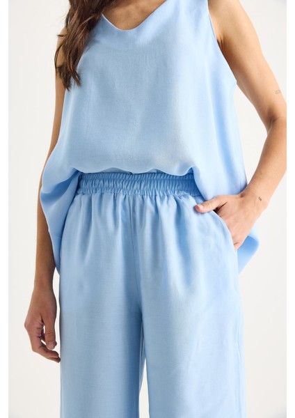 Kadın V Yaka Askılı Bluz Palazzo Pantolonlu Alt-Üst Takım