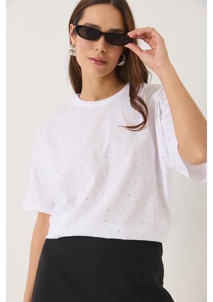 Kadın Pul Detaylı Bisiklet Yaka Kısa Kollu T-Shirt fiyatları