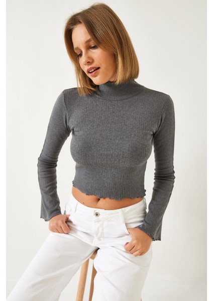 Kadın Yarım Balıkçı Yaka Bluz fiyatları