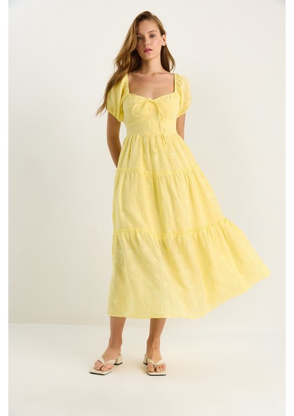 Kadın Kendinden Çiçek Nakışlı Astarlı Müslin Elbise fiyatları