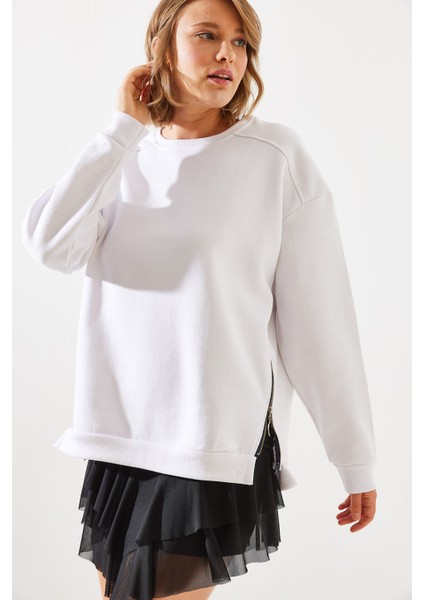 Kadın Bisiklet Yaka Şardonlu Fermuar Detaylı Basic Sweatshirt fiyatları