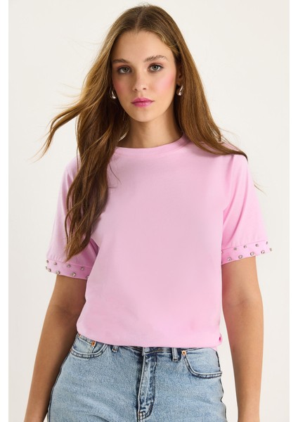 Kadın Kolları Taş Işlemeli Tshirt