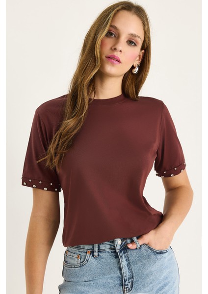 Kadın Kolları Taş Işlemeli Tshirt