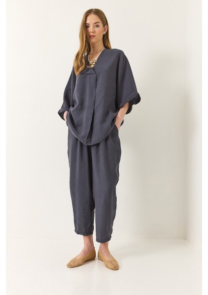 Kadın V Yaka Yarasa Kollu Bluz Beli Lastikli Pantolon Modal Takım