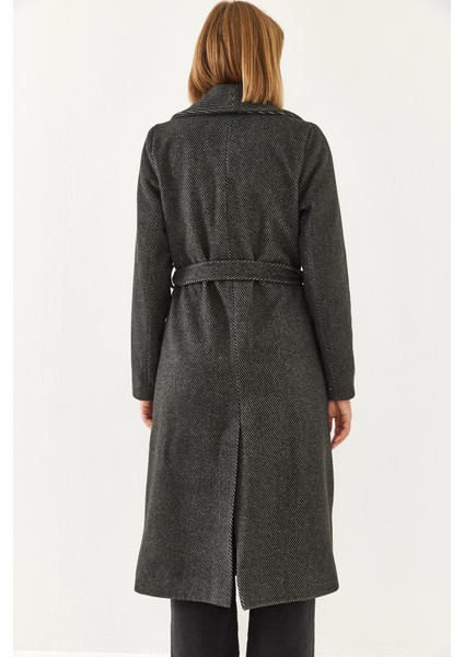 Kadın Kuşaklı Kaşe Kaban modelleri