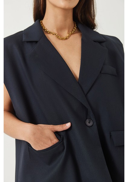 Kadın Cep Detaylı Kemerli Vatkalı Oversize Astarlı Blazer Yelek modelleri