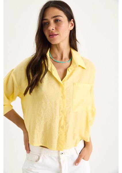 Kadın Yarım Kollu Tek Cep Detaylı Gömlek