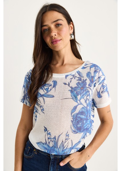 Kadın Bisiklet Yaka Desenli Dijital Baskılı Regular Yazlık Örme T-Shirt fiyatları