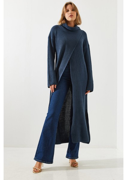 Kadın Yırtmaçlı Salaş Uzun Panço Elbise