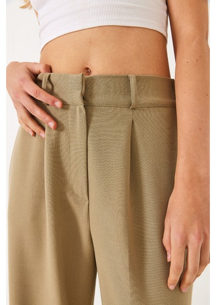 Kadın Beli Lastikli Bol Paça Pantolon modelleri